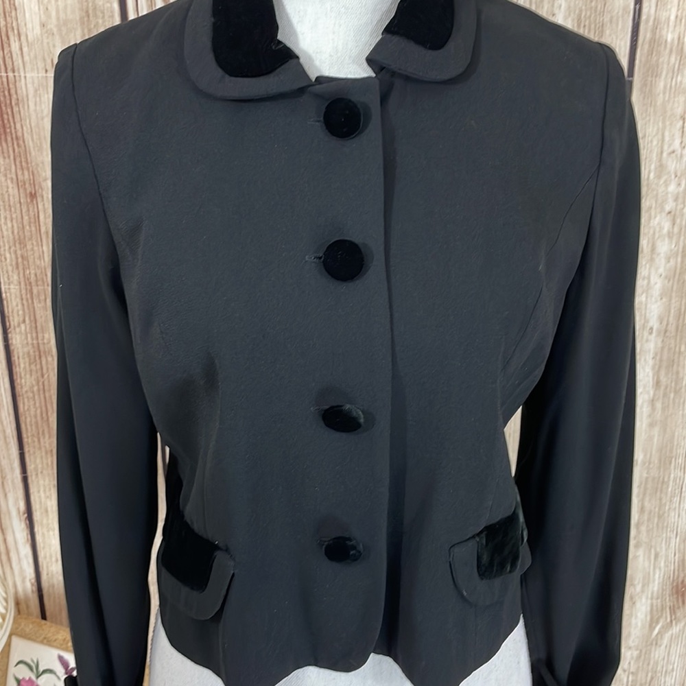 Warren Petites Black Blazer Jacket with Elegant Black Velvet Accents Size 8